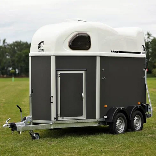 Pferdeanhänger – Gold First Liberty Horse Van